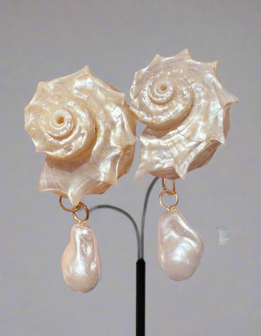 Shelly Classy Earrings