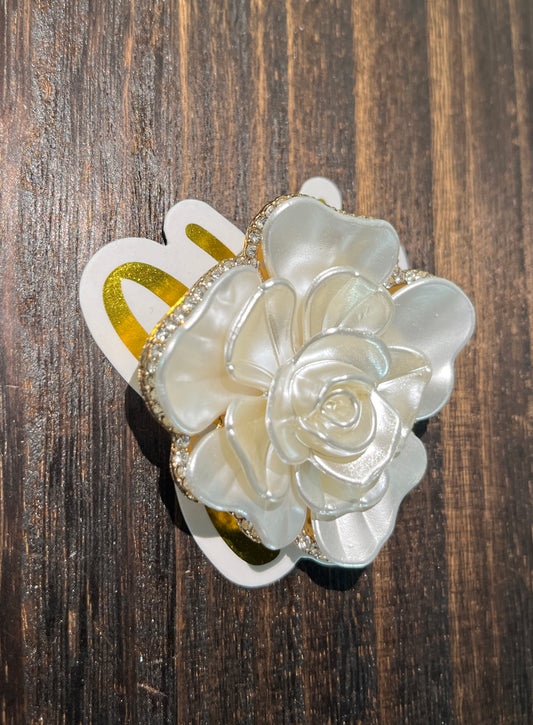 Elegant Flower Brooch