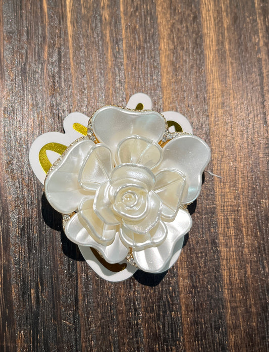 Elegant Flower Brooch