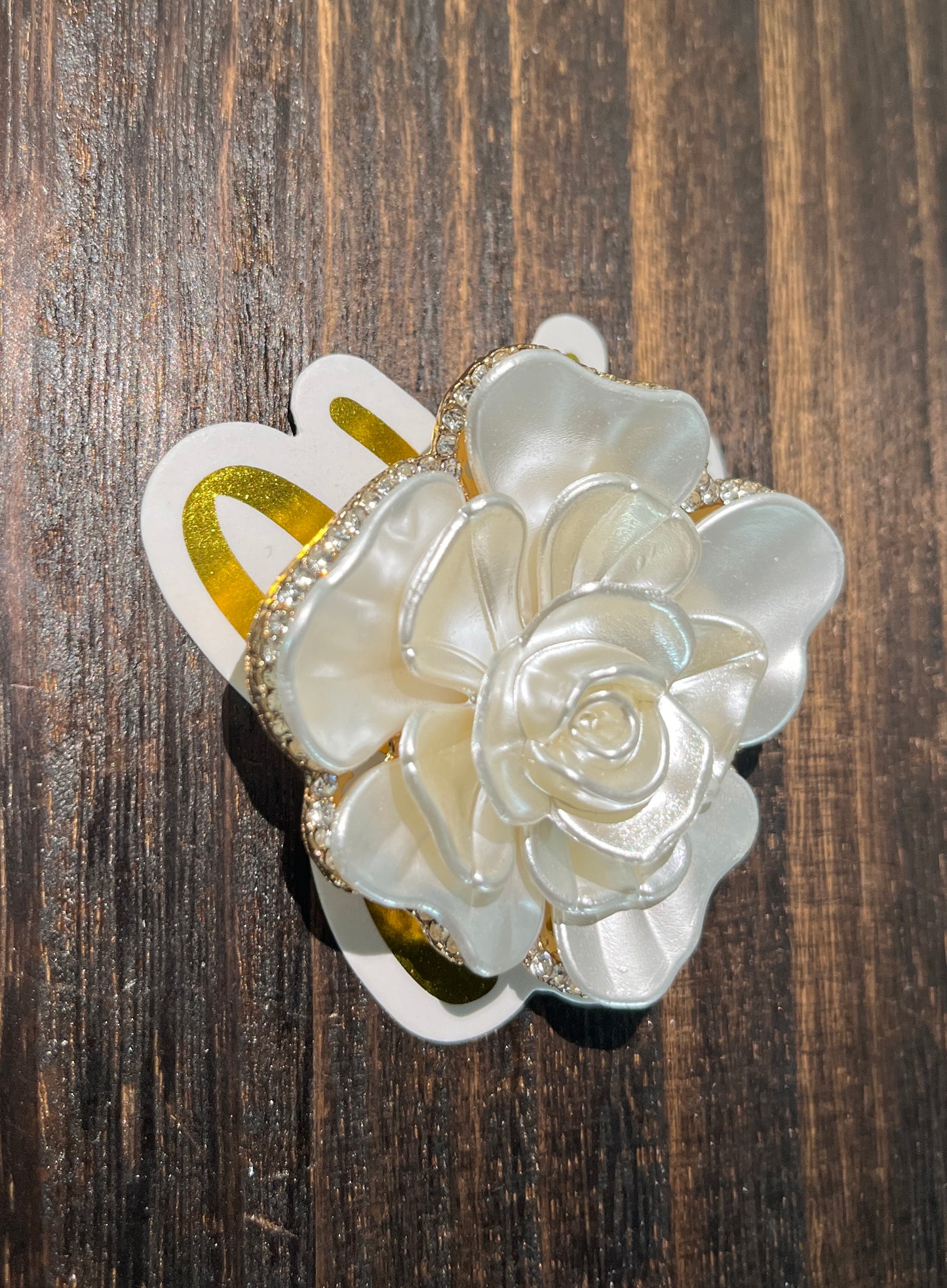 Elegant Flower Brooch